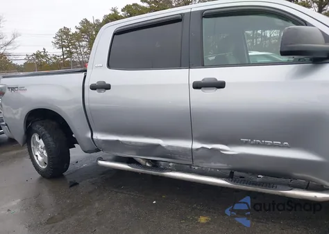 2010 Toyota Tundra Grade 5.7L V8 из США, поврежденный, VIN 5TFDY5F19AX151631